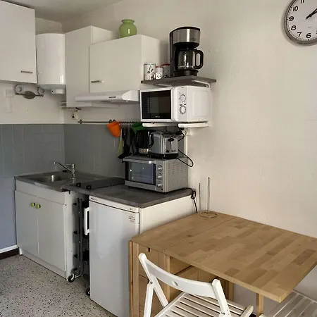 Climatise Avec Balcon Proche Centre Et Thermes, - Fr-1-553-21 *