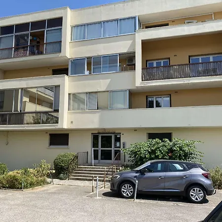 Lägenhet Climatise Avec Balcon Proche Centre Et Thermes, - Fr-1-553-21